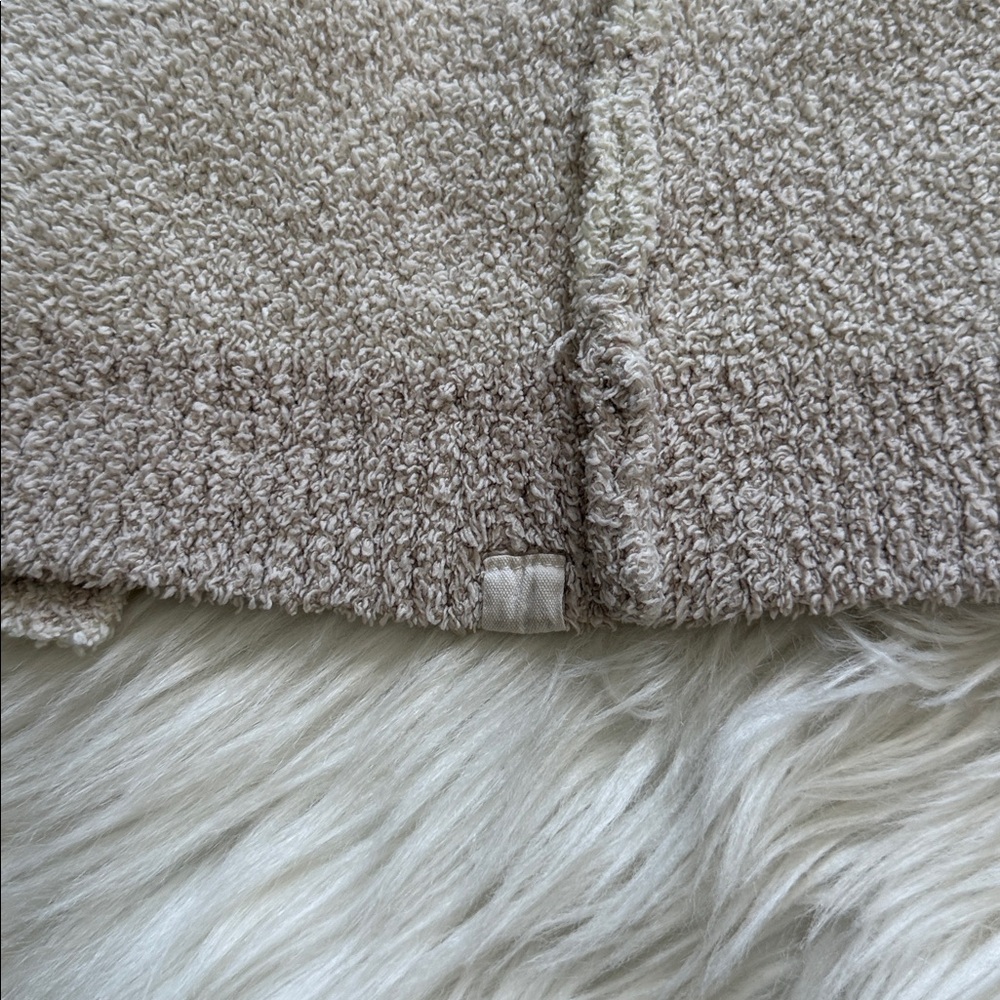 Barefoot Dreams CozyChic Belted Robe Size 1 - Picture 6 of 11